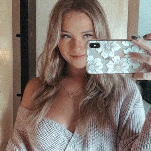 Meet your Posher, Emily